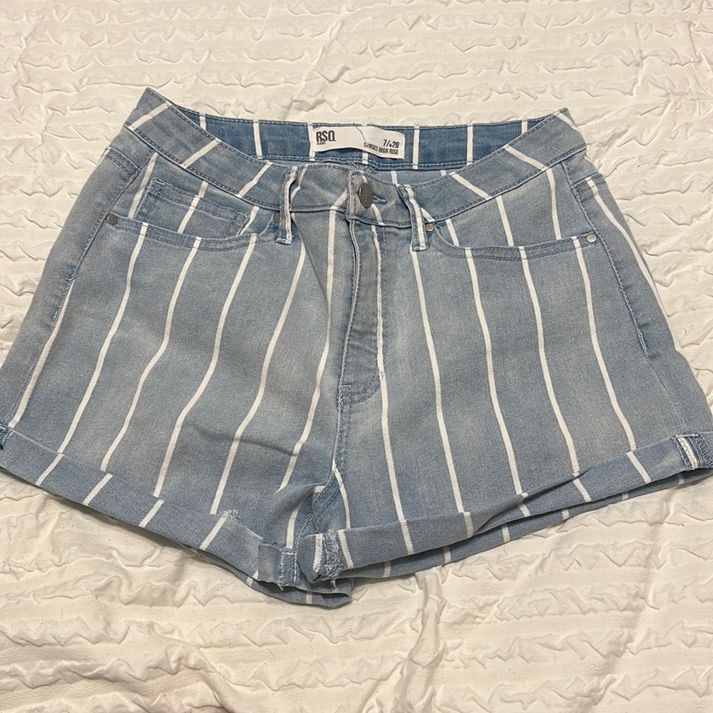 Light wash striped Jean shorts